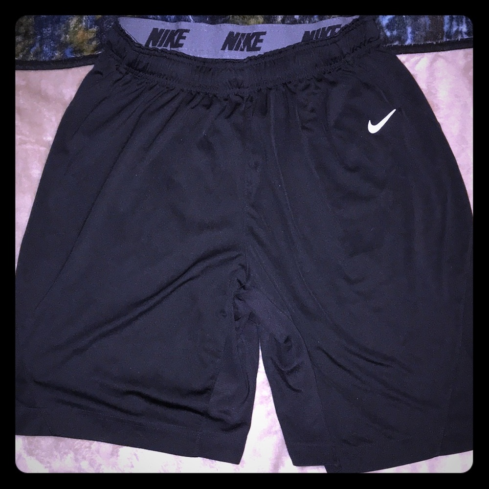 Nike DRI-FIT MLB Pirates Shorts